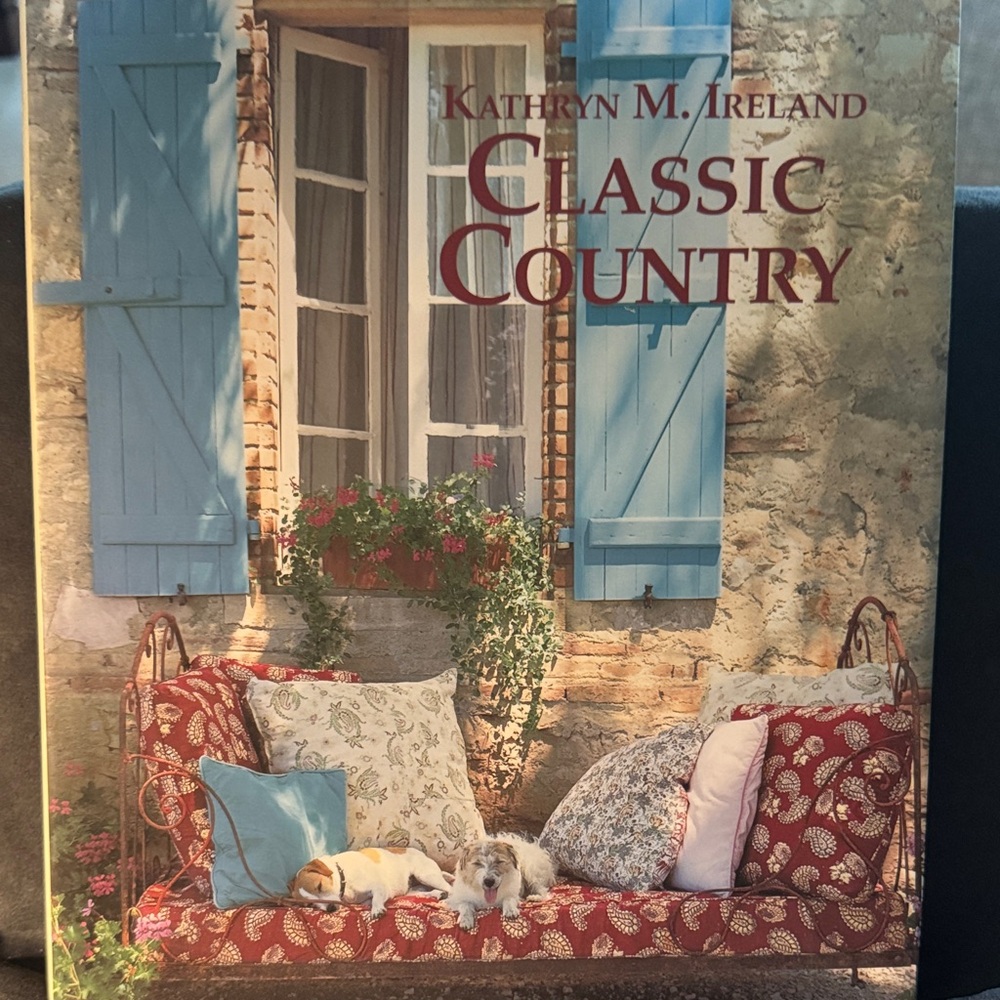 CLASSIC COUNTRY
